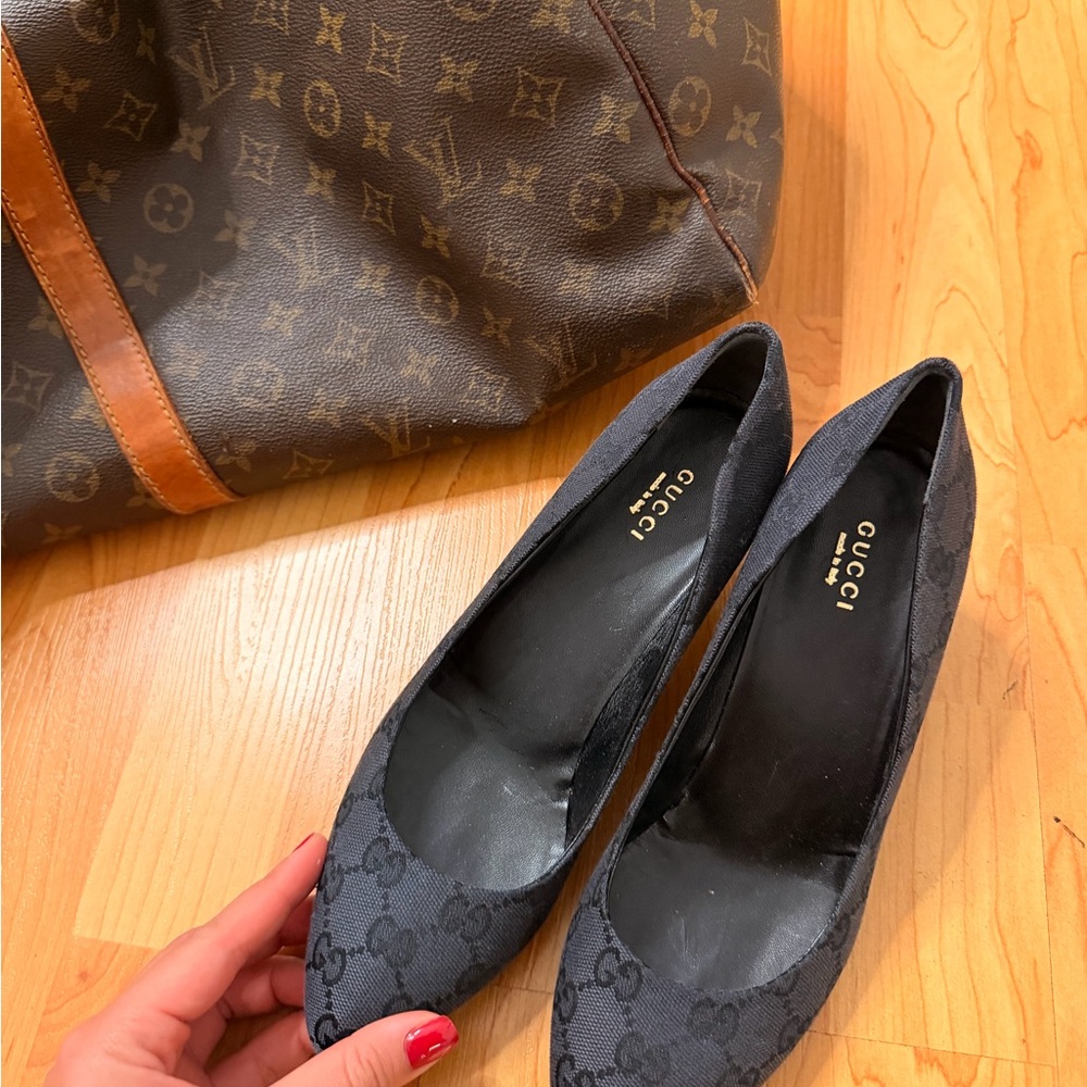 Gucci GG Canvas Pumps